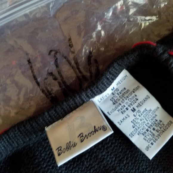 Bobbie Brooks Christmas Knit Sweater Vest - Picture 7 of 8